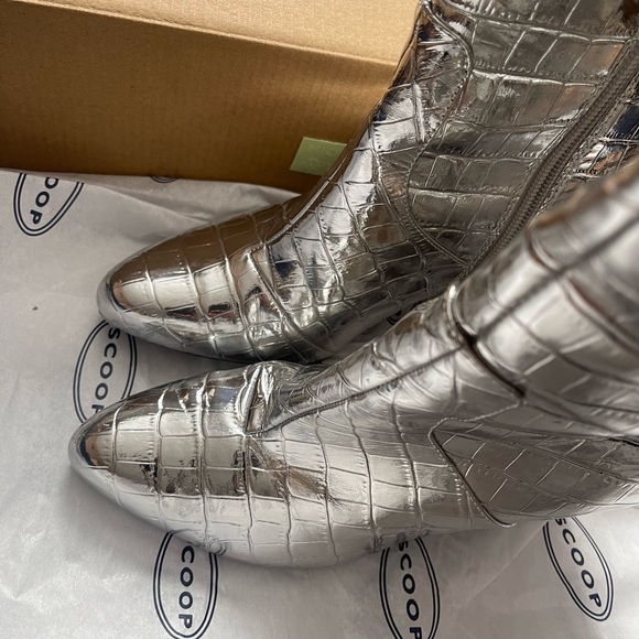Scoop Silver Boots. Knee high! Size 8
Like new!!! - Picture 4 of 7